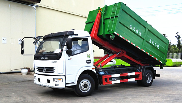 東風(fēng)8方勾臂式垃圾車